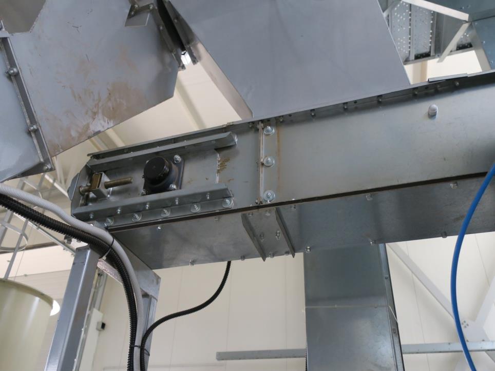 Machines from the biofuel production plant<br>
-1